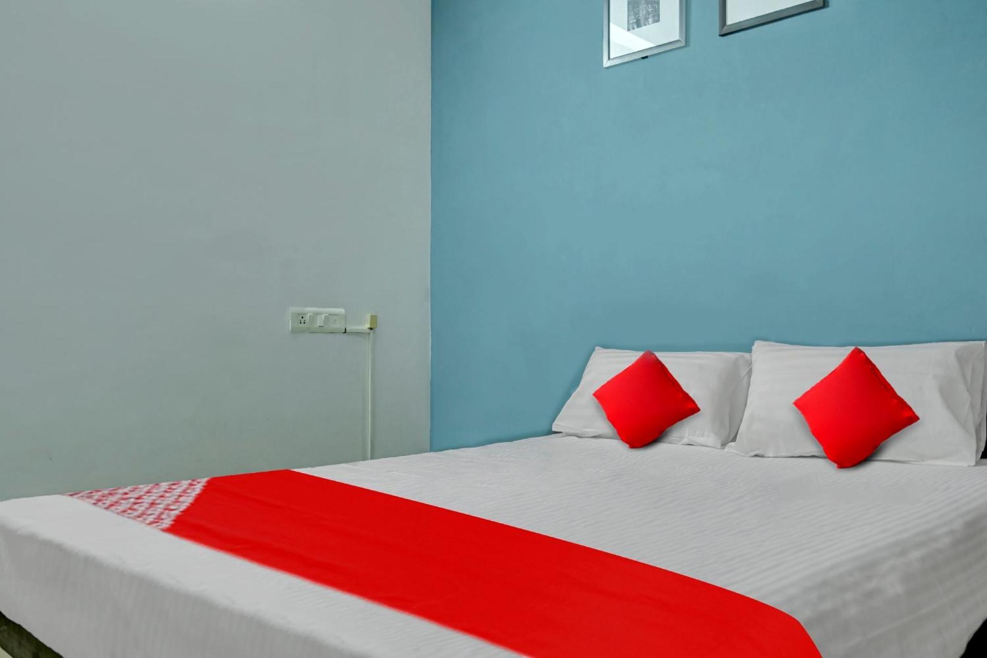 Live As Chn727 Hotel Gūduvāncheri Eksteriør billede